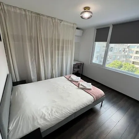 Apartament Modern 2 Bedroom In The Heart Of